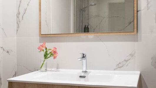 1 bedroom 2 doubles sleep 4